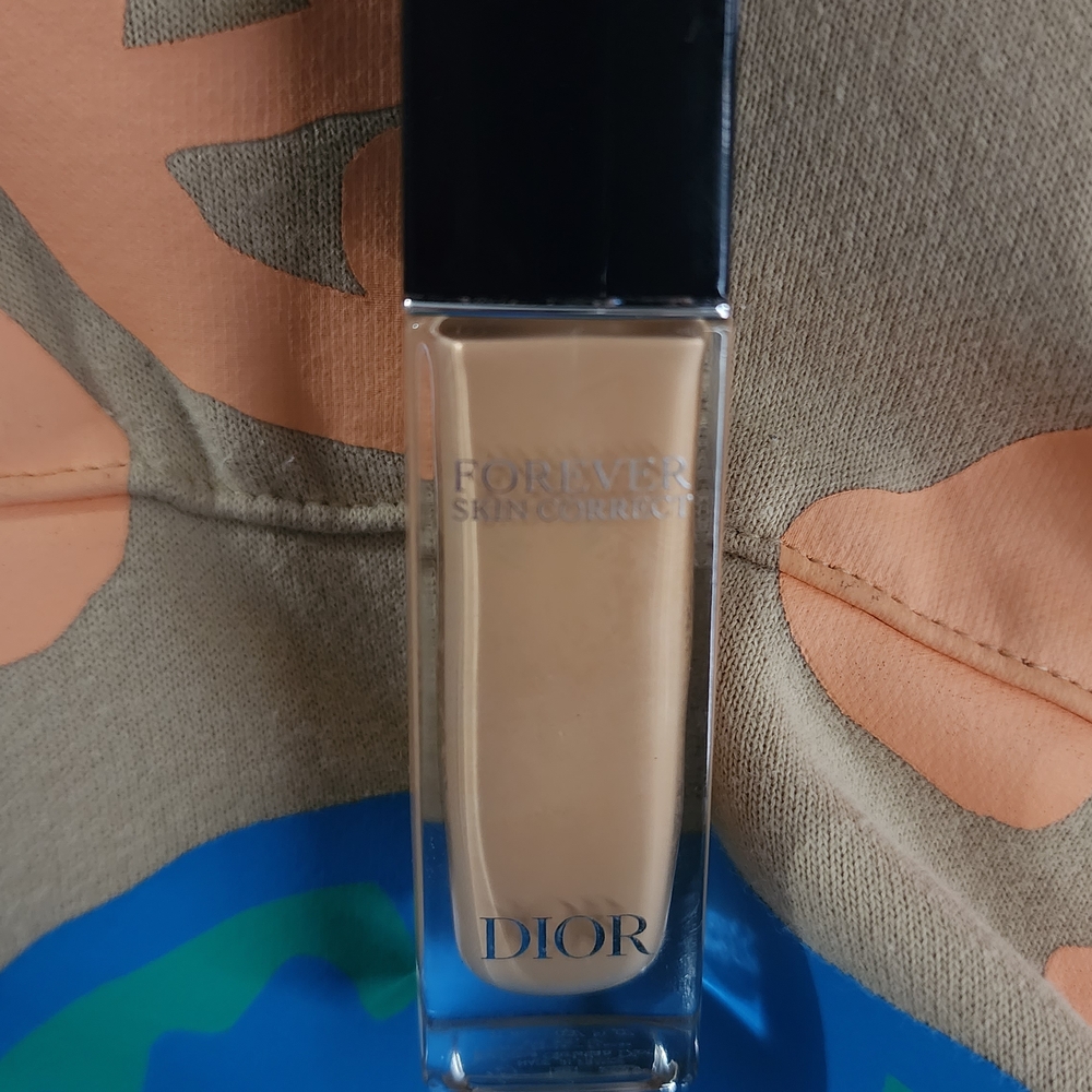 Dior Forever Skin Correct Foundation - Tan